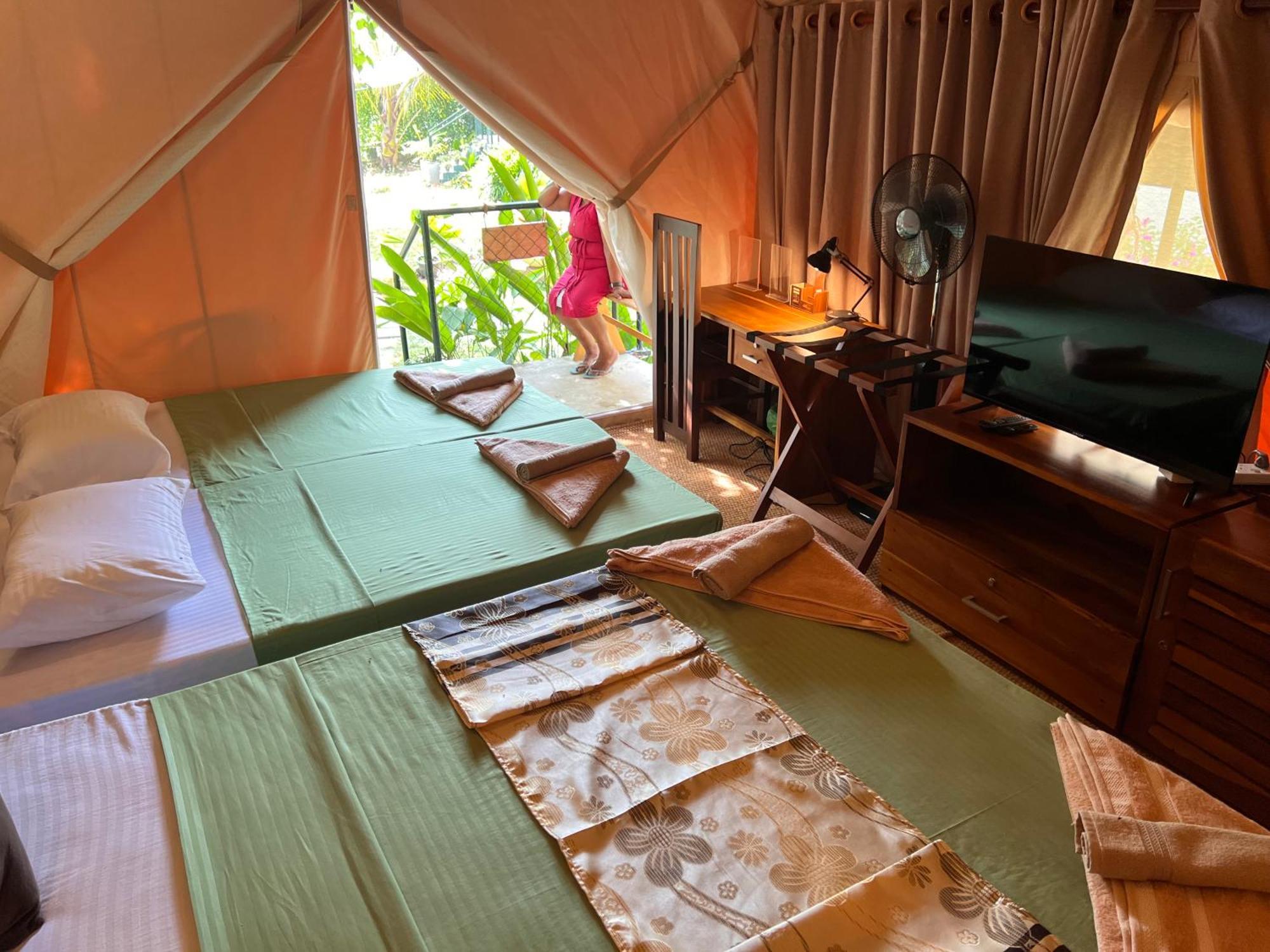 Отель At One - Glamping Rekawa Экстерьер фото